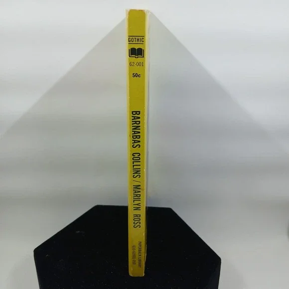 Vintage 1968 Barnabas Collins Marilyn Ross Dark Shadows Paperback Library Gothic - Picture 3 of 5